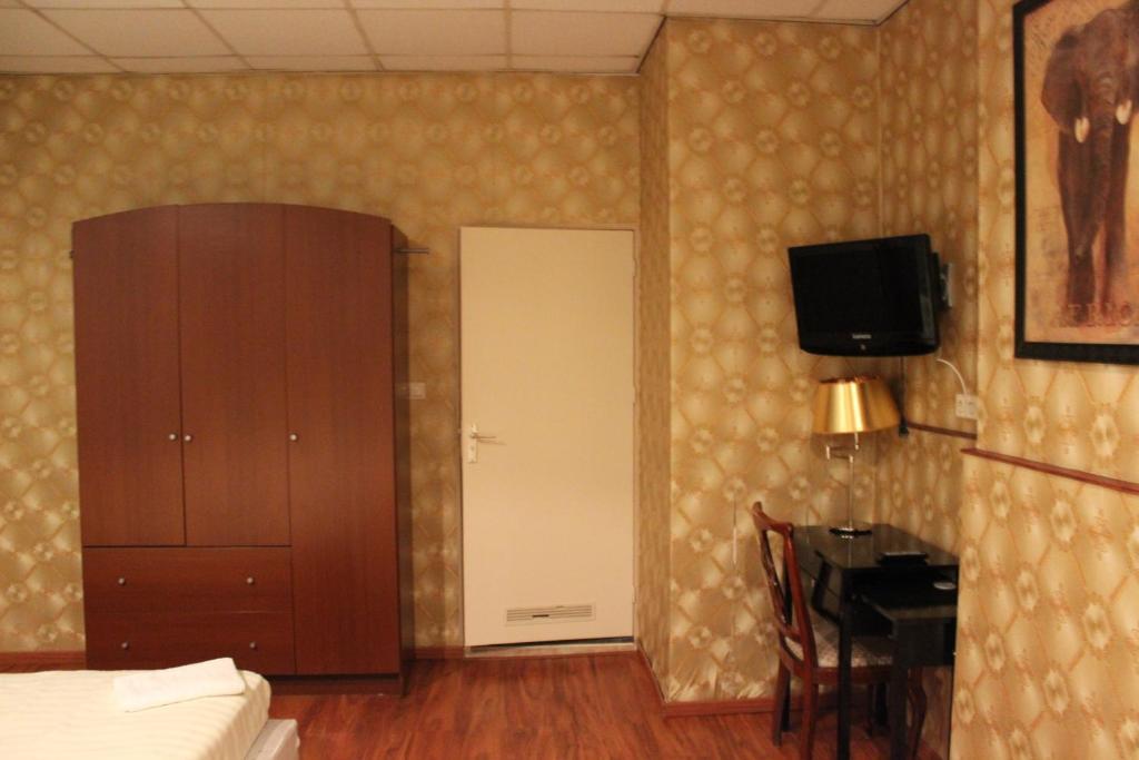 Skyline Hotel Rotterdam Room photo